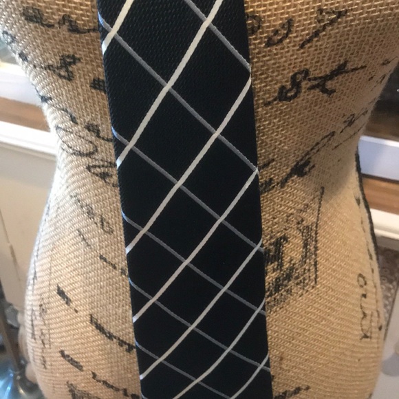 Authentic Donald Trump Tie - Picture 11 of 11